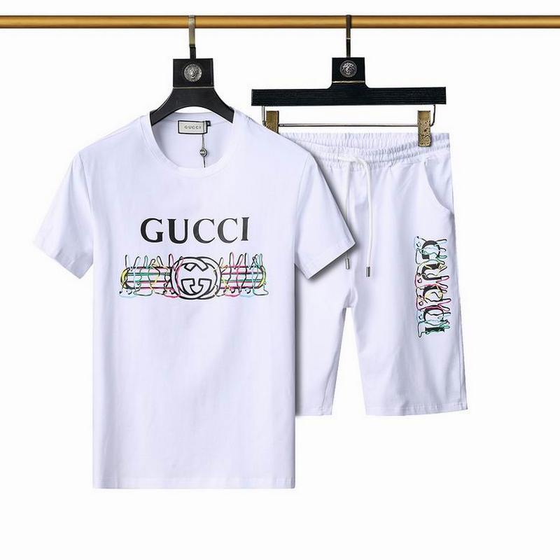 Gucci Men's Suits 632